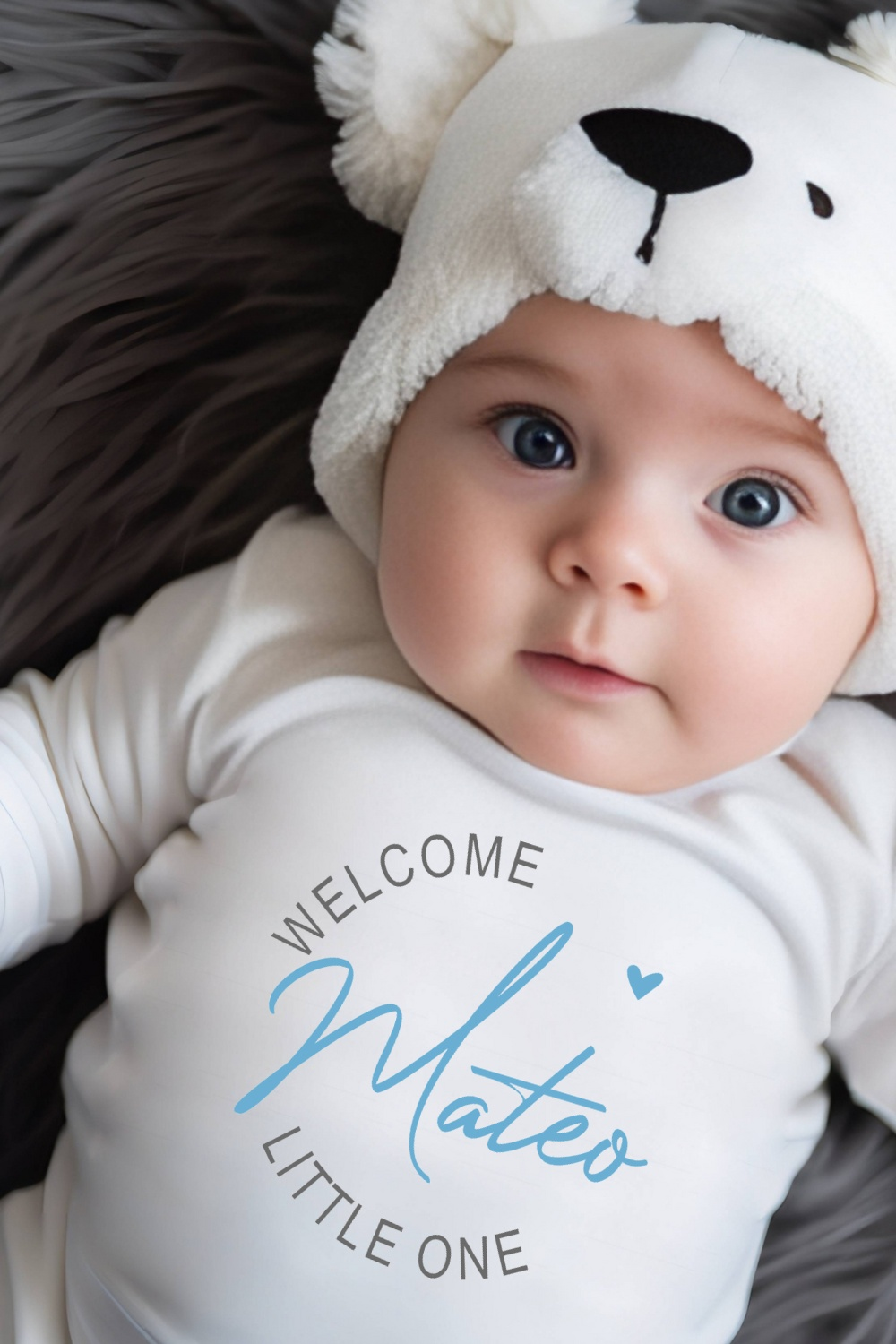 Kuscheliger Babybody mit niedlichem Design und Druckknöpfen für einfache Handhabung.