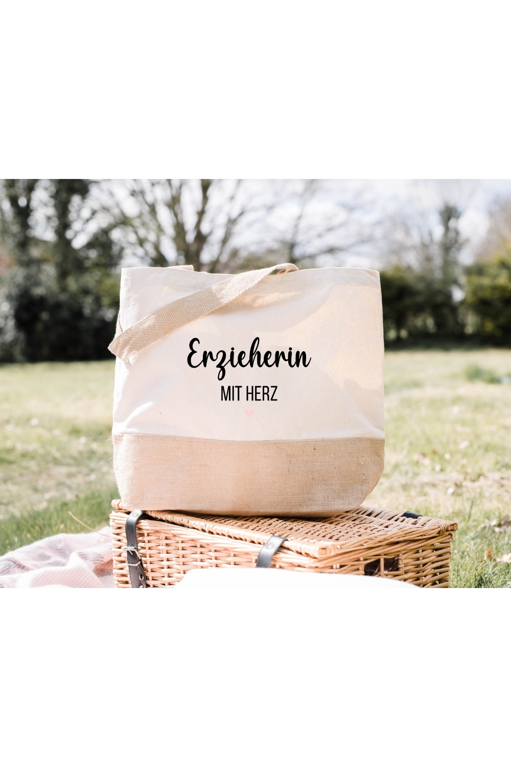 Personalisierte Jutetasche Erzieherin mit Herz, nachhaltiger Einkaufsshopper aus Jute