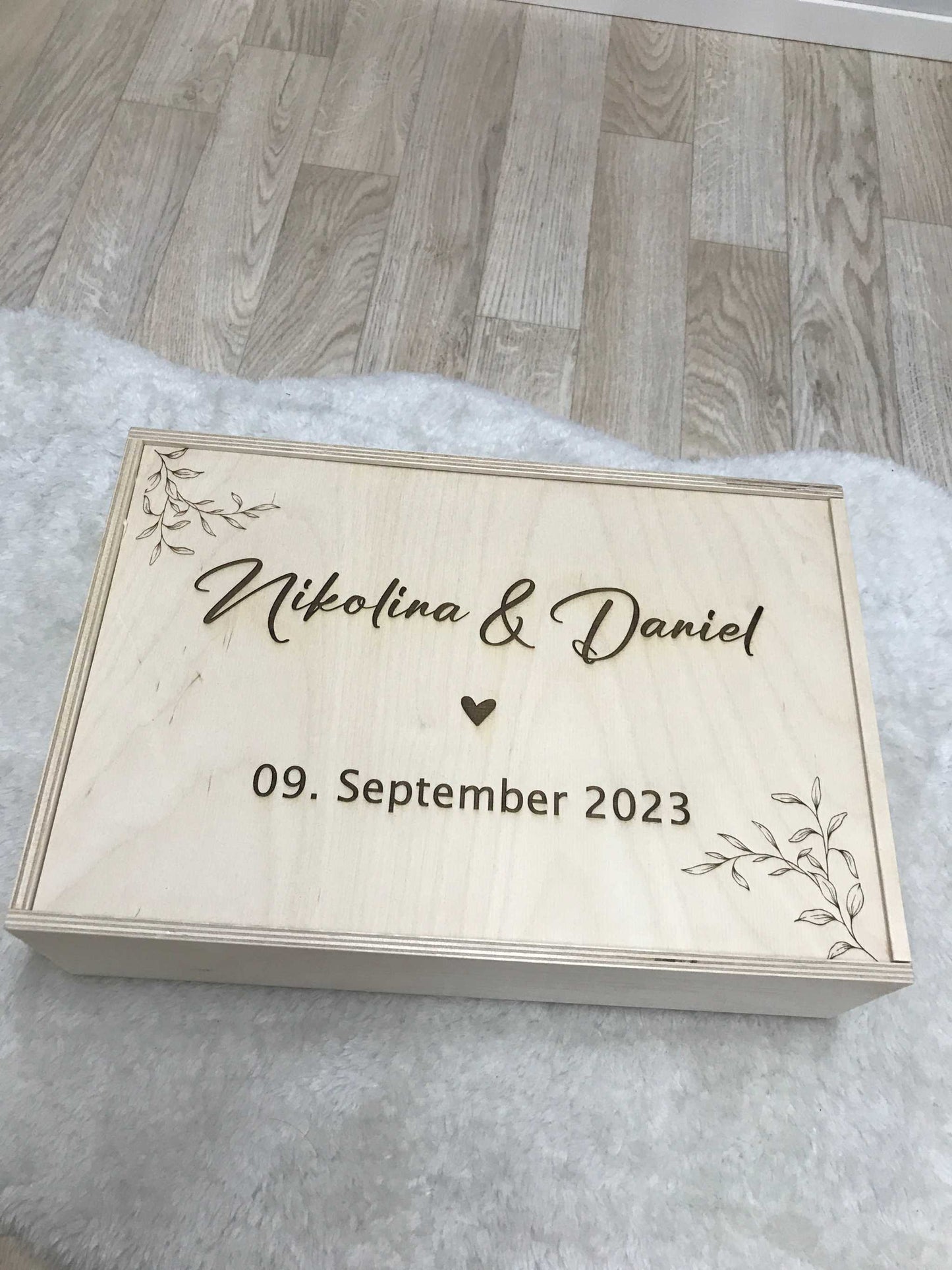 Personalisierte Erinnerungskiste für Hochzeiten