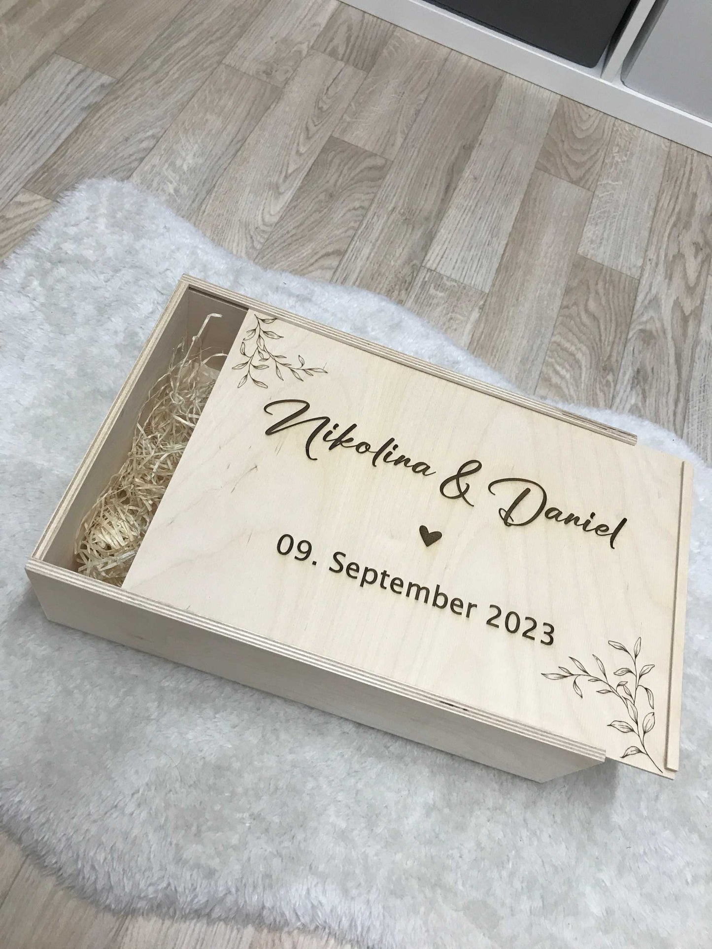 Personalisierte Erinnerungskiste für Hochzeiten