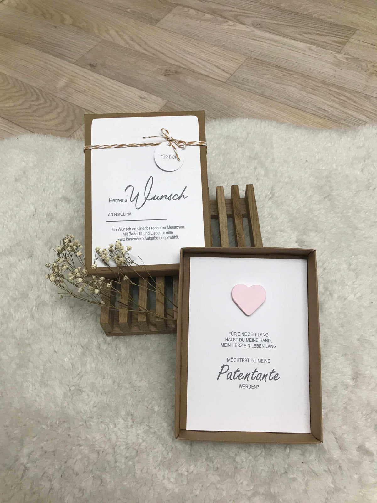 Geschenkschachtel "Möchtest du meine Patentante werden?" mit Herz und Karte für Taufgeschenk