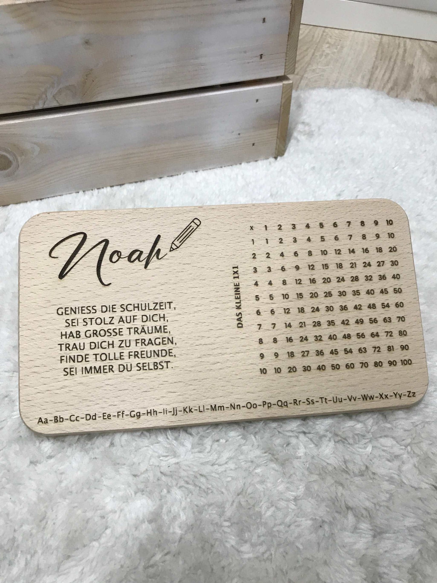 Hochwertiges Frühstücksbrettchen mit stilvollem Design und persönlicher Gravur.