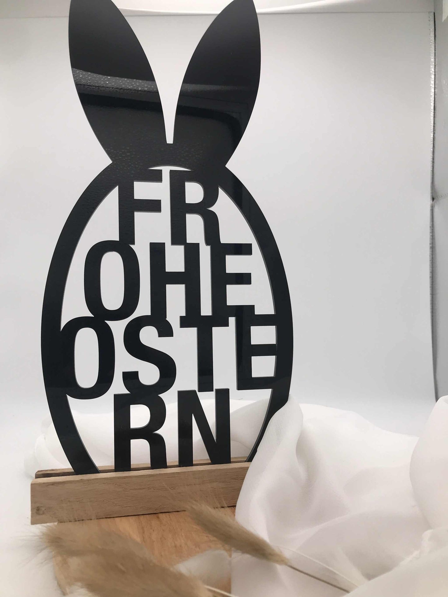 Osterdekoration "Frohe Ostern" Schriftzug aus Acryl und Holzklötzchen, festliche Deko.