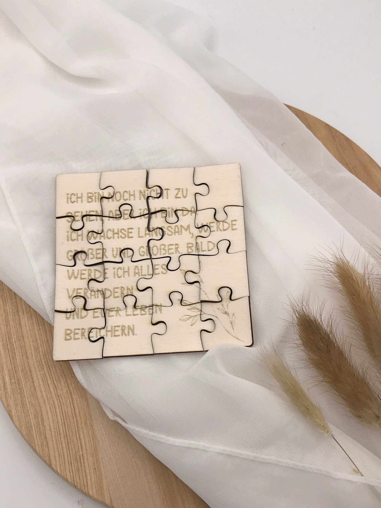 Schwangerschaftsankündigung Puzzle auf weichem Stoff, erhältlich in 9 oder 16 Teilen, für Überraschungsmoment.