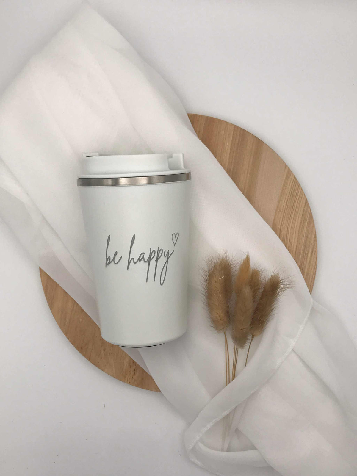 Doppelwandiger Thermobecher aus Edelstahl mit "be happy" Gravur, 350 ml, doppelwandige Isolierung, auslaufsicher und nachhaltig, ideal für unterwegs und Büro.