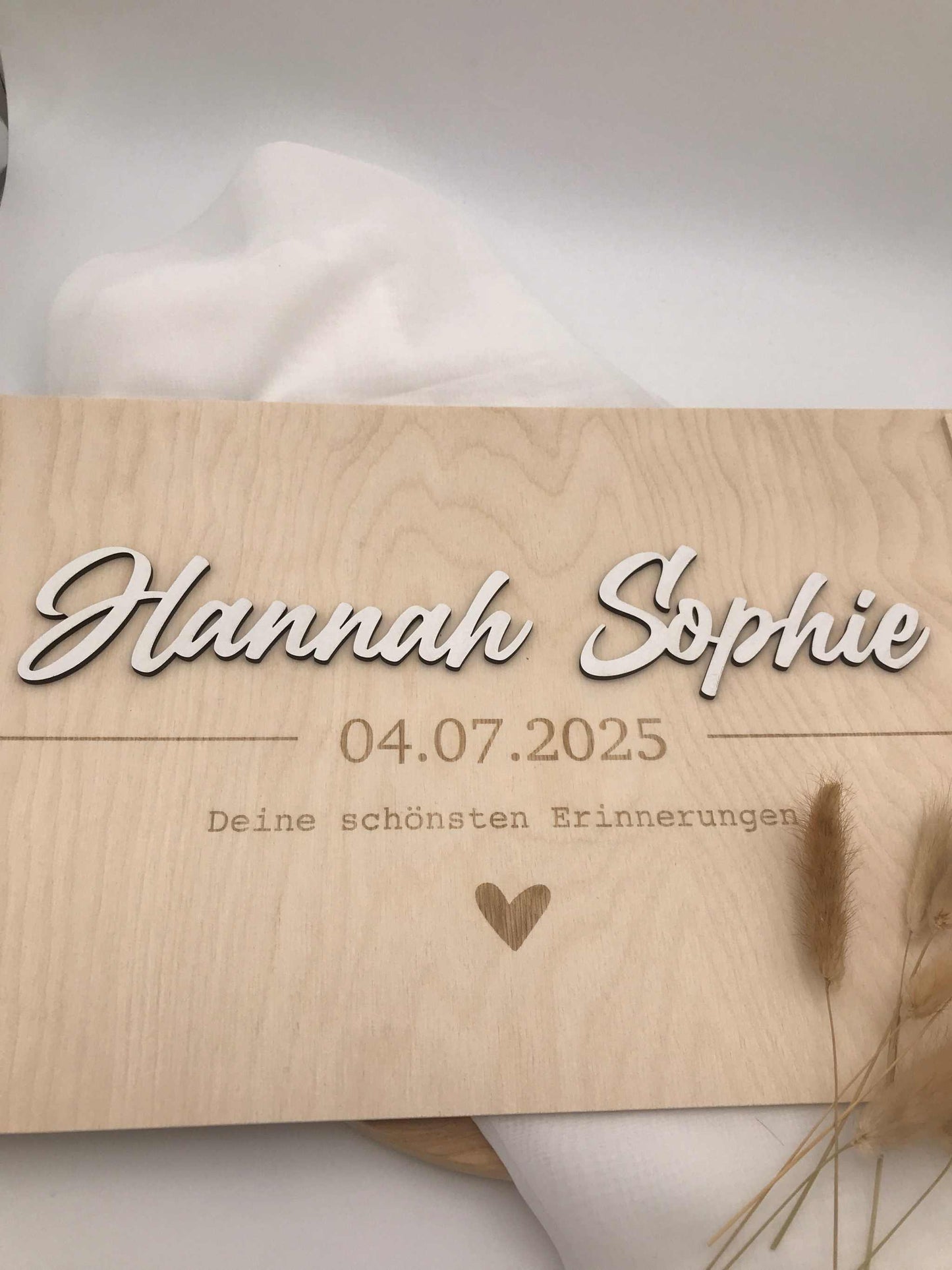 Personalisierte Holz-Erinnerungsbox mit Gravur für Babys und besondere Momente