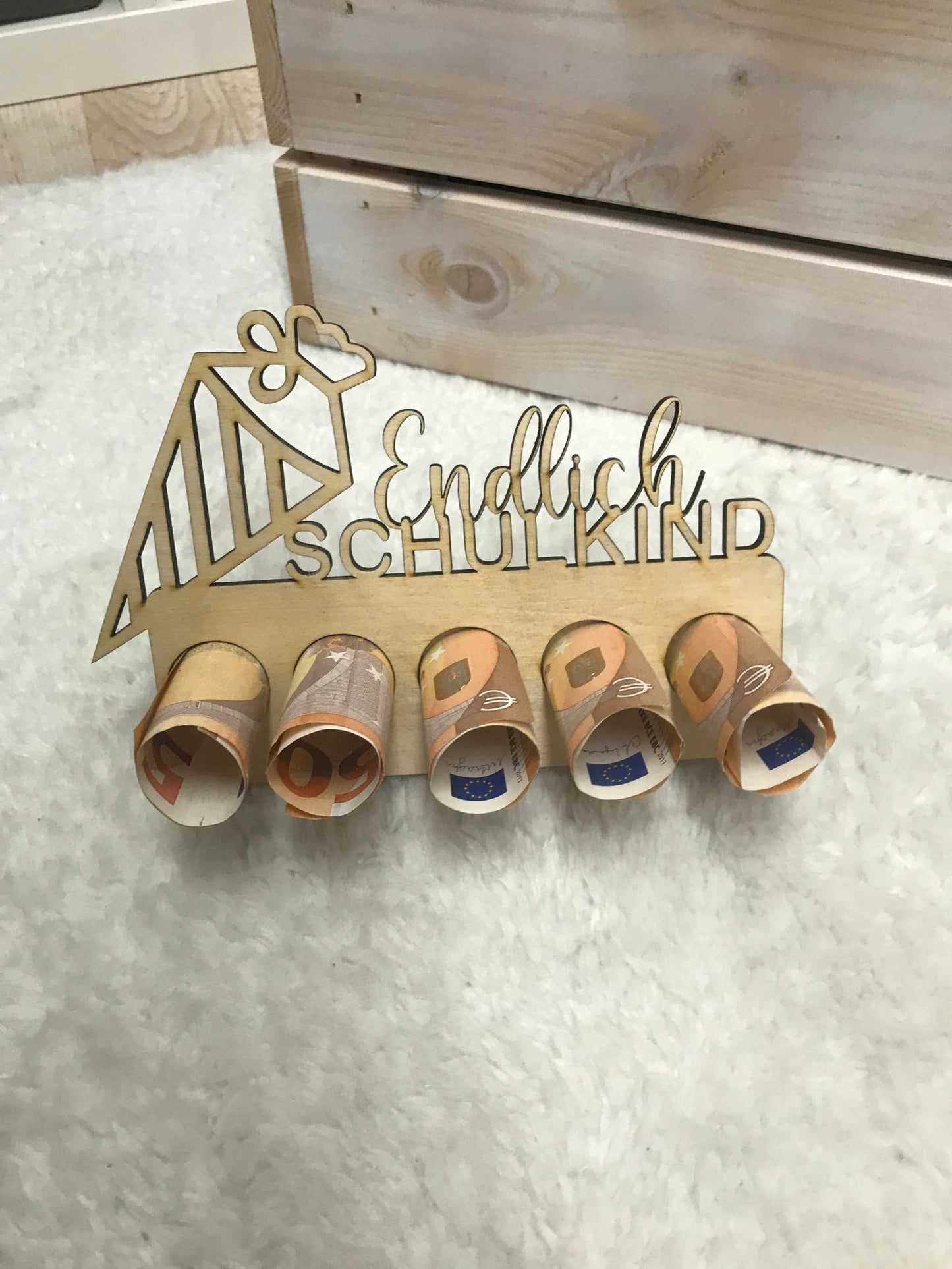 Creative Einschulung Geldgeschenk Präsent mit Holzdekoration "Endlich Schulkind" für Schulstart.