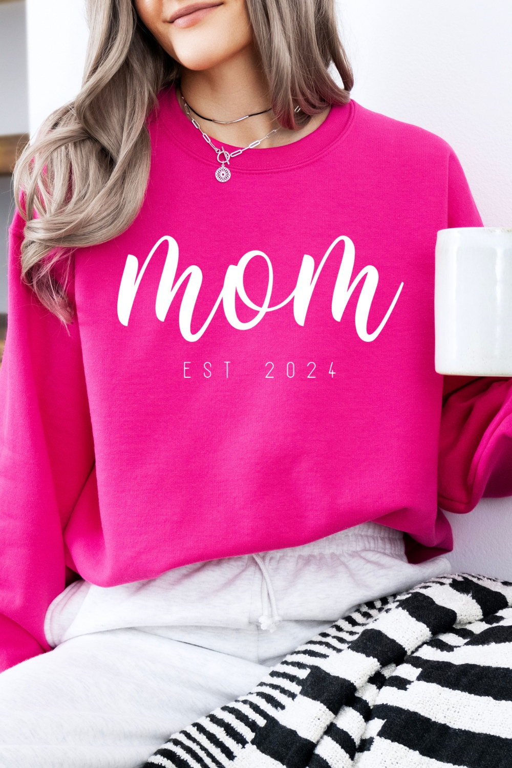 Sweatshirt mit Aufdruck - Mom und Jahr