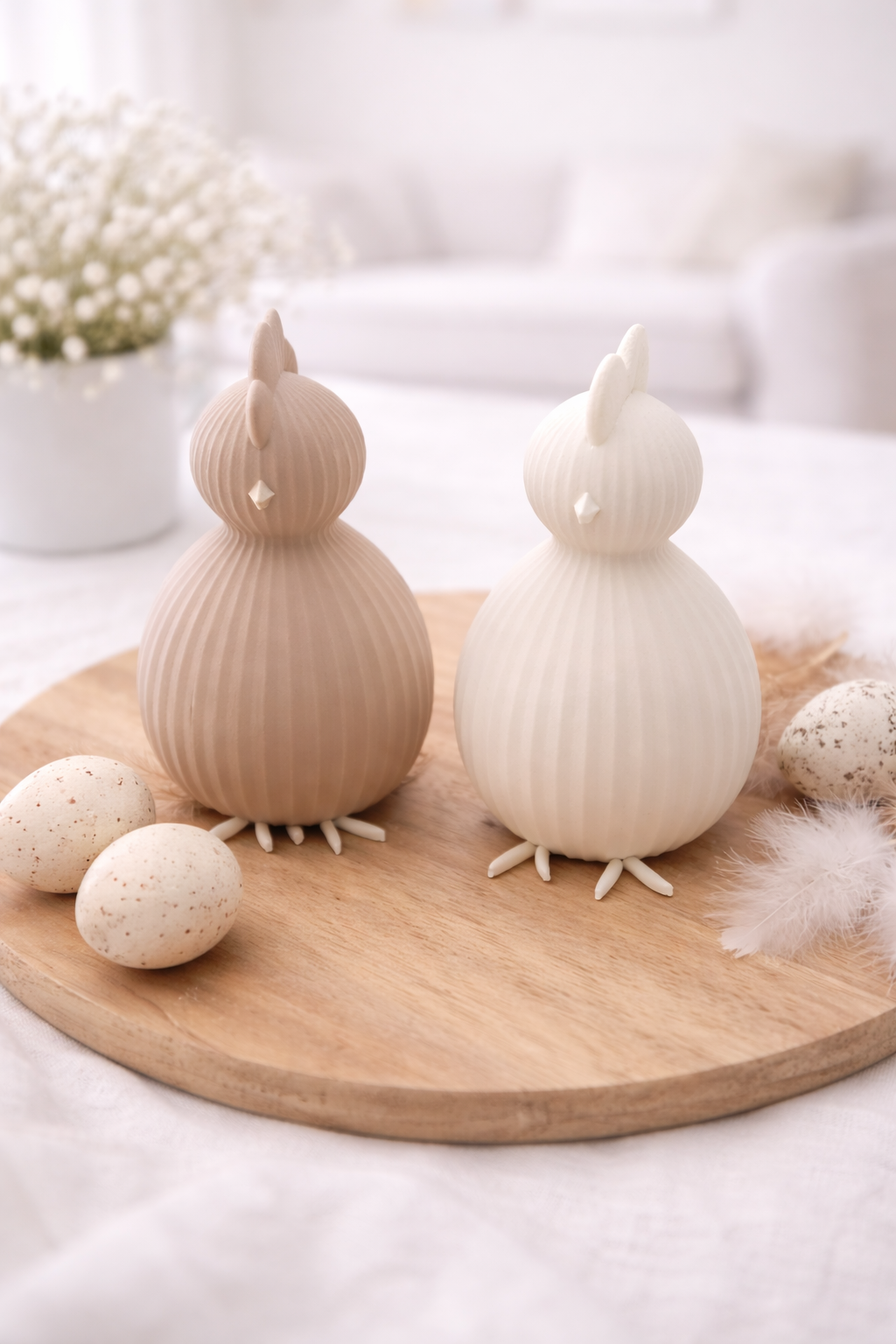 Minimalistisches 3D-gedrucktes PLA-Huhn „Molli“ stehend oder sitzend als moderne Ostern Deko