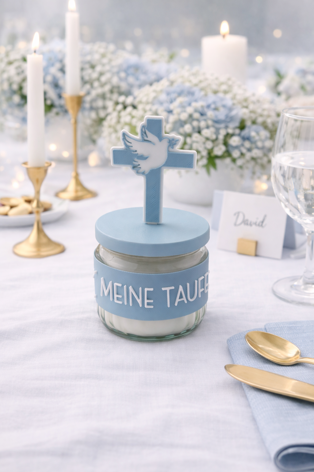 Personalisierte Gastgeschenk Kerze im Glas mit christlichem Fischsymbol für Taufe und Kommunion