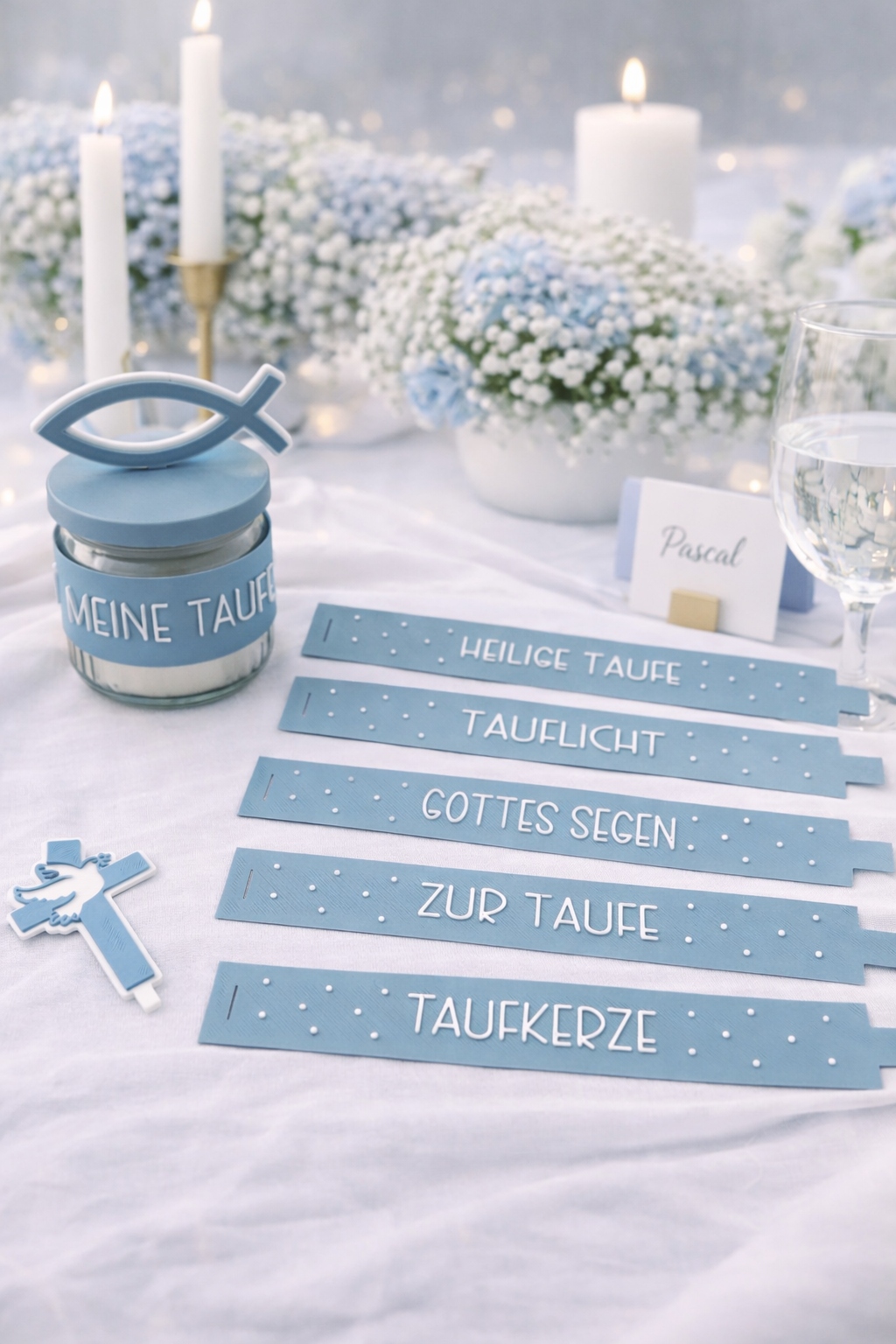 Personalisierte Gastgeschenk Kerze im Glas mit christlichem Fischsymbol für Taufe und Kommunion