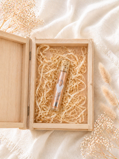 Personalisierte Geschenkbox Hochzeit aus Holz mit Gravur