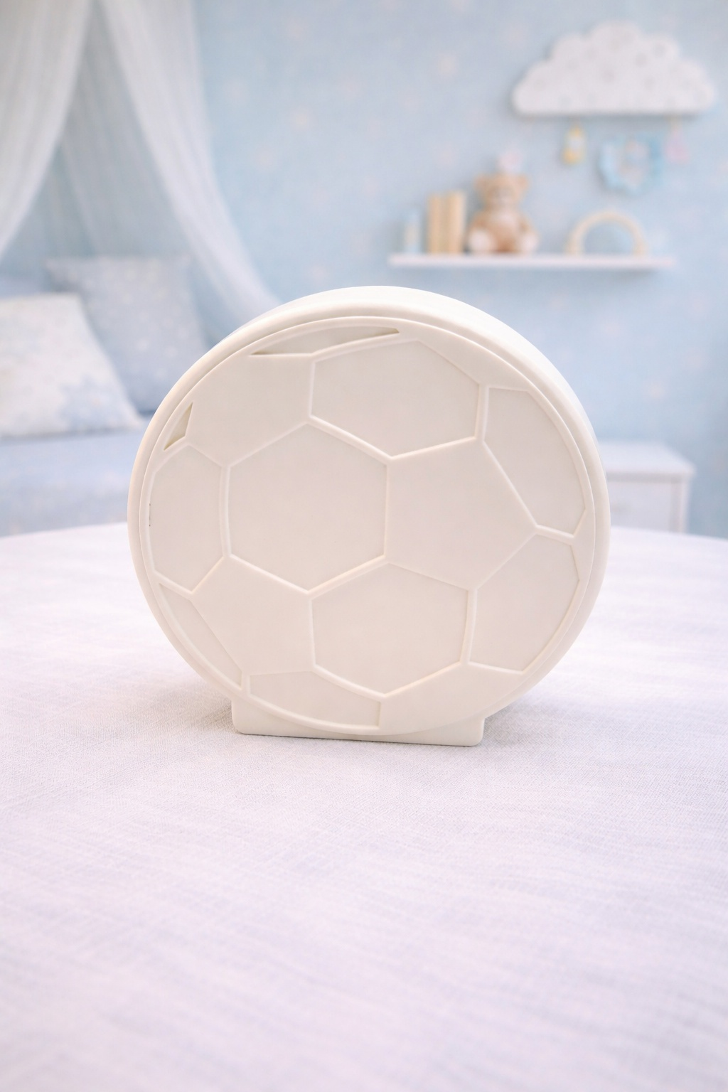 Fußball Nachtlicht aus PLA für Kinderzimmer mit sanftem Licht und Fußball-Design