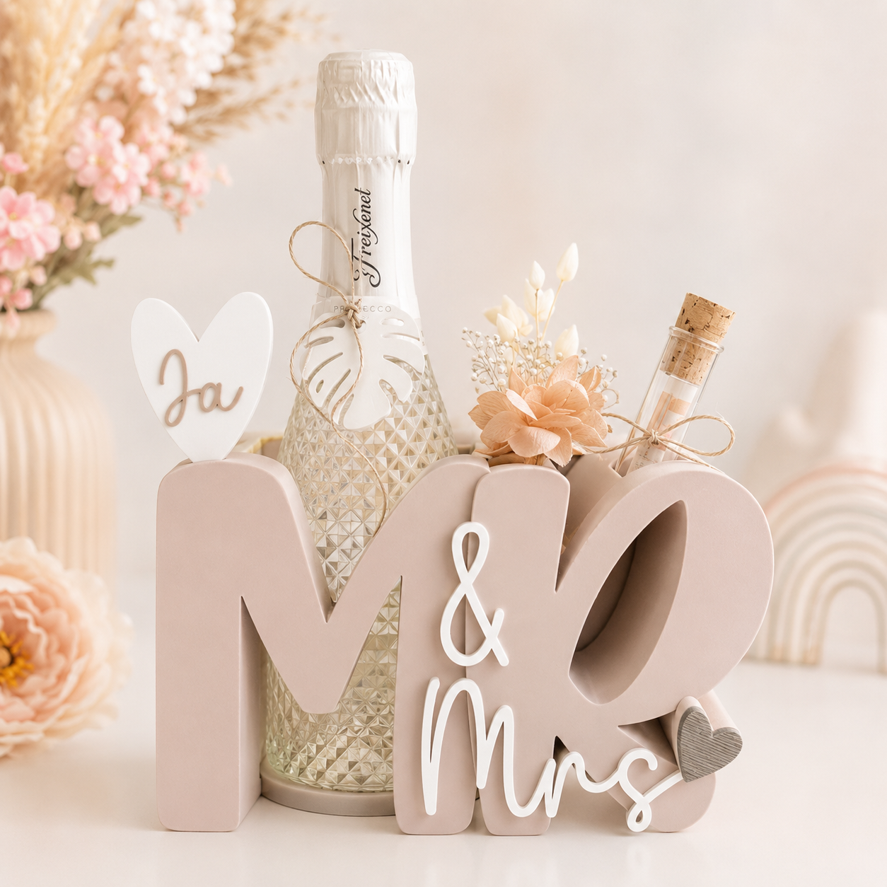 MR & MRS Hochzeitsdekoration aus PLA in Pastellfarben als personalisierte Tischdeko zur Hochzeit