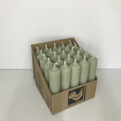 Stabkerzen 10 cm lang, Durchmesser 22 mm, verschiedene Farben, umweltfreundlich, RAL-zertifiziert, aus Paraffin, KERZENFARM HAHN.