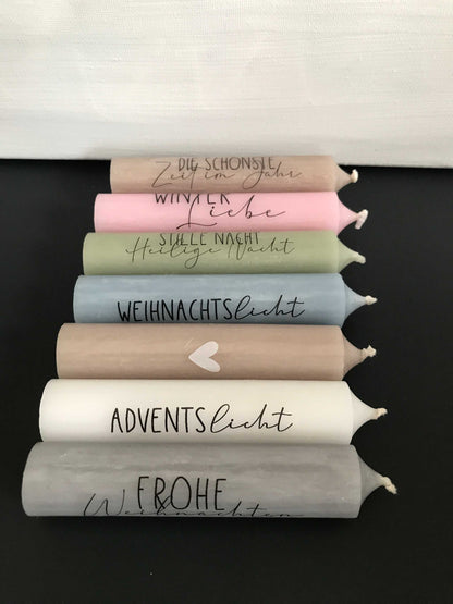 Weihnachtsgeschenk Kerze Set mit bemalten Stabkerzen, ideal als Wichtelgeschenk.