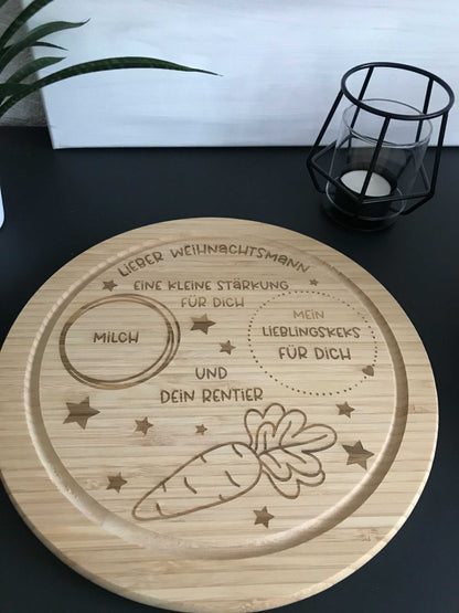 Holz-Weihnachtsteller mit Gravur für Milch, Plätzchen und Karotte, Durchmesser 24 cm.