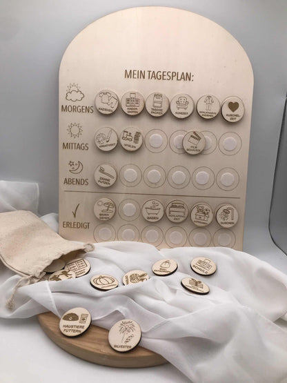 Holz-Tagesplan für Kinder mit 28 Routineplättchen, flexibles Planungsset für den Tagesablauf.