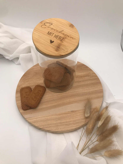 Vorratsglas Abschiedsgeschenk für Erzieherin mit Bambusdeckel und Gravur, ideal für Kindergarten oder Grundschule.