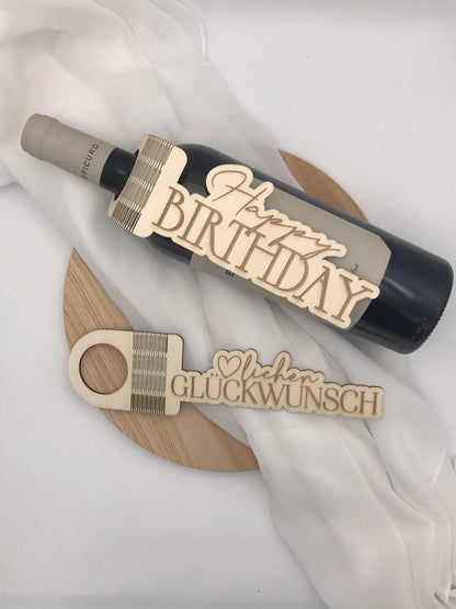 Wooden bottle tags for decoration and gifts, ideal for birthdays and retirement, made from poplar plywood.
