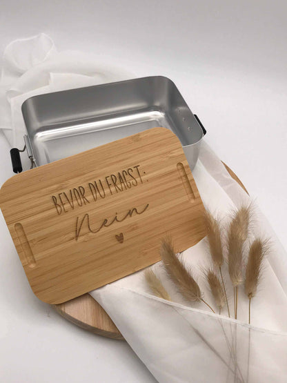 Nachhaltige Brotdose mit Bambusdeckel und Gravur, stilvolles Design.