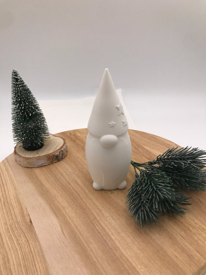 weißer minimalistischer Weihnachtswichtel 3D Druck skandinavische Winterdeko aus PLA nachhaltig handgefertigt