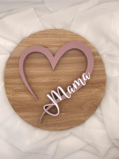 Mama Herz Dekoschild – moderne Deko mit Schriftzug – Geschenk für Mama – Muttertagsgeschenk